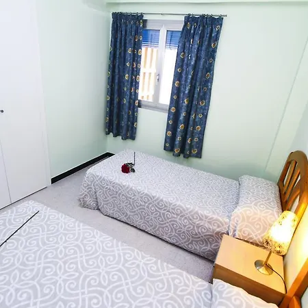 Dms Planet Costa Dorada Apartman